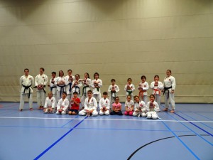Der Karateclub Unterentfelden in seiner Halle in Unterentfelden